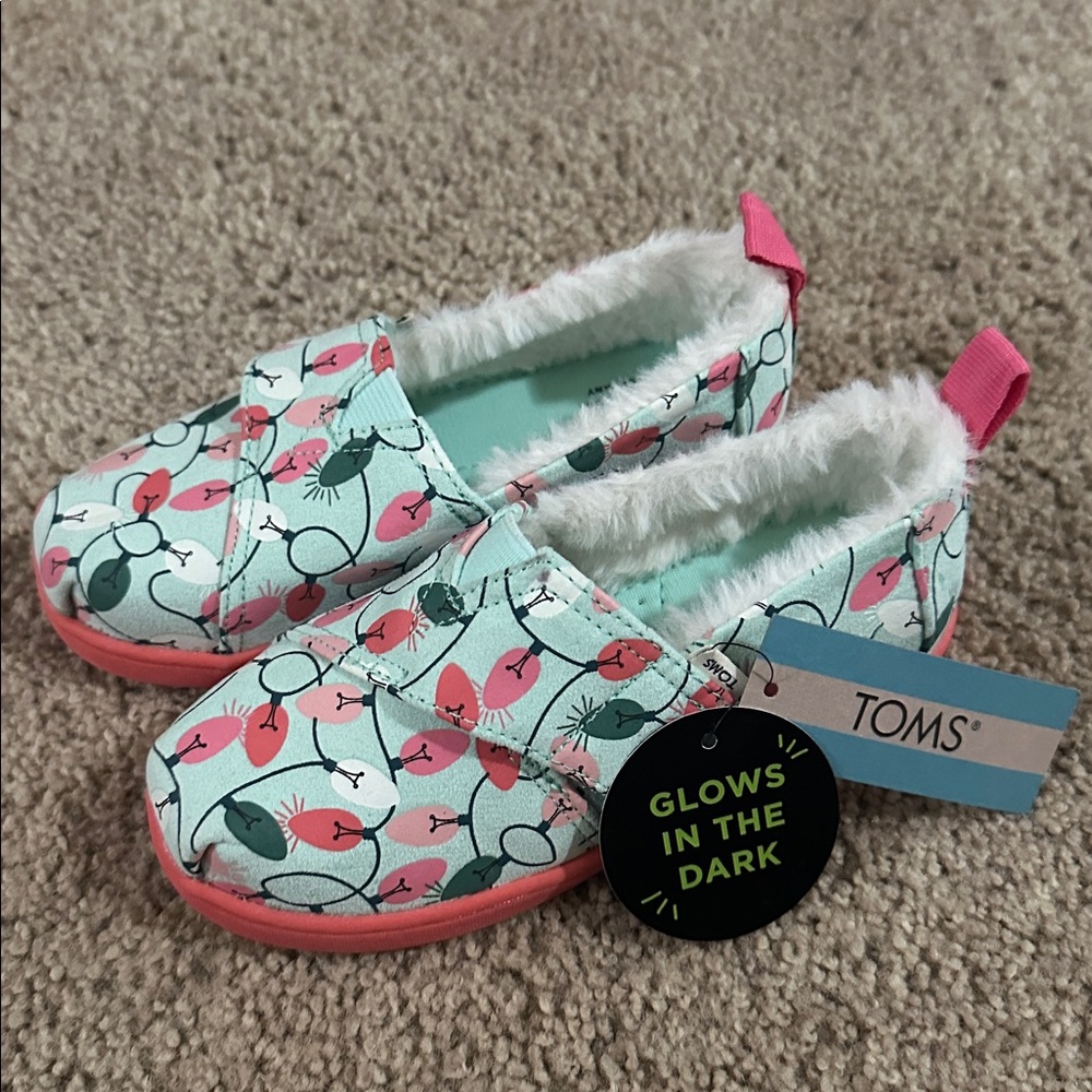 TOMS - Glow in Dark - Christmas Lights- Size 10T